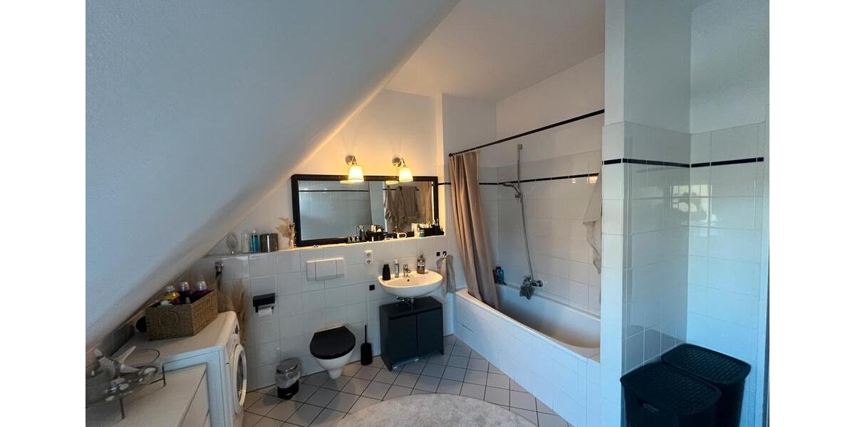 Etagenwohnung Celle Bostel - 2.5 Zimmer, 115 m&sup2;, 975&euro; | Angebot:26031901