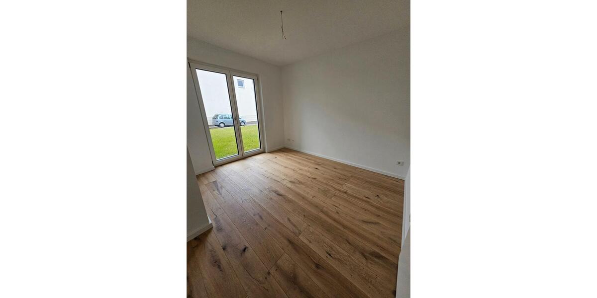 Terrassenwohnung Bad Kreuznach Bad Münster am Stein-Ebernburg - 3 Zimmer, 90 m&sup2;, 1.200&euro; | Angebot:26670997