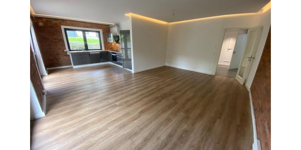 Terrassenwohnung Treuen - 4 Zimmer, 175 m&sup2;, 1.750&euro; | Angebot:25991296