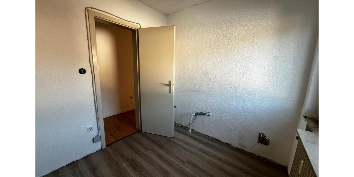 Dachgeschoßwohnung Albstadt Gemarkung Onstmettingen - 5 Zimmer, 85 m&sup2;, 850&euro; | Angebot:26380269
