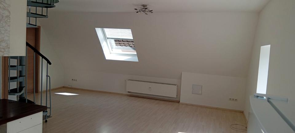 Dachgeschoßwohnung Monheim - 1.5 Zimmer, 51 m&sup2;, 520&euro; | Angebot:26648172