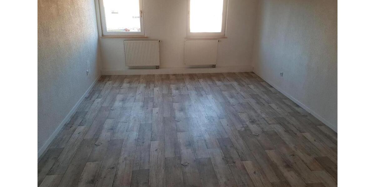 Etagenwohnung Weitramsdorf - 5 Zimmer, 99 m&sup2;, 900&euro; | Angebot:25539691