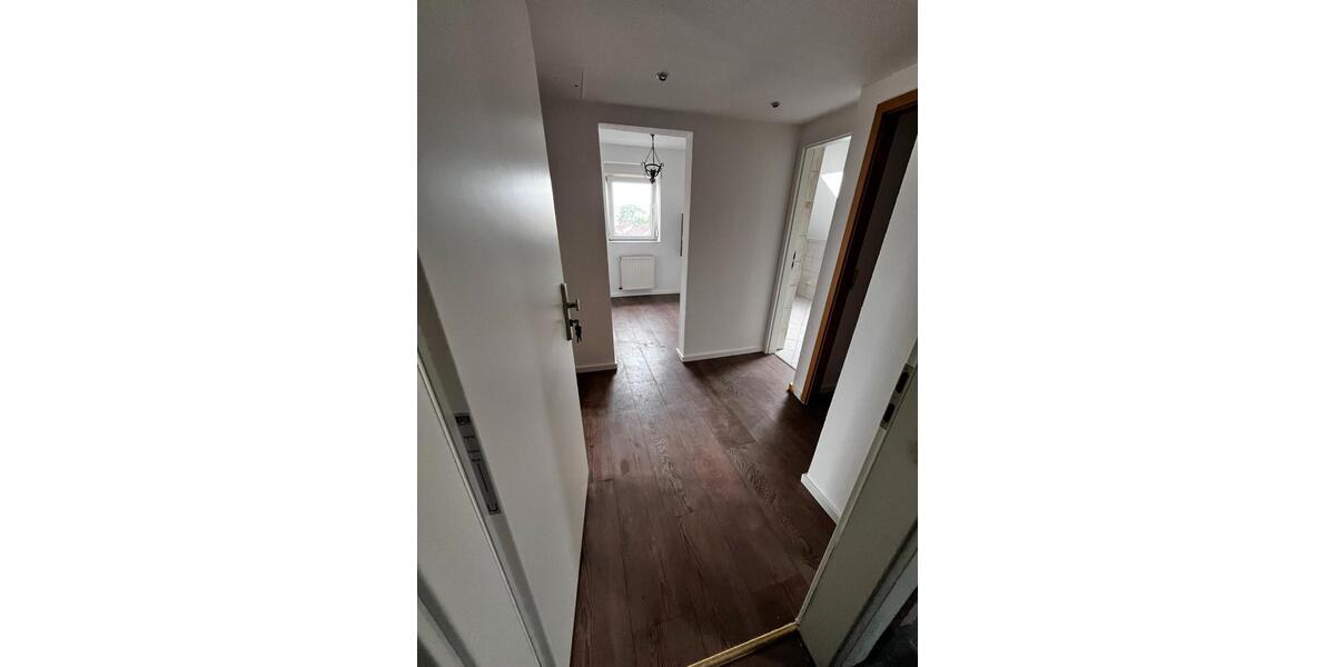 Dachgeschoßwohnung Meißen - 2 Zimmer, 42 m&sup2;, 280&euro; | Angebot:26676946