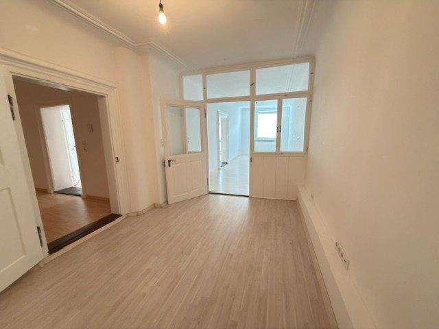 Etagenwohnung Straubing - 3.5 Zimmer, 160 m&sup2;, 1.150&euro; | Angebot:25879353