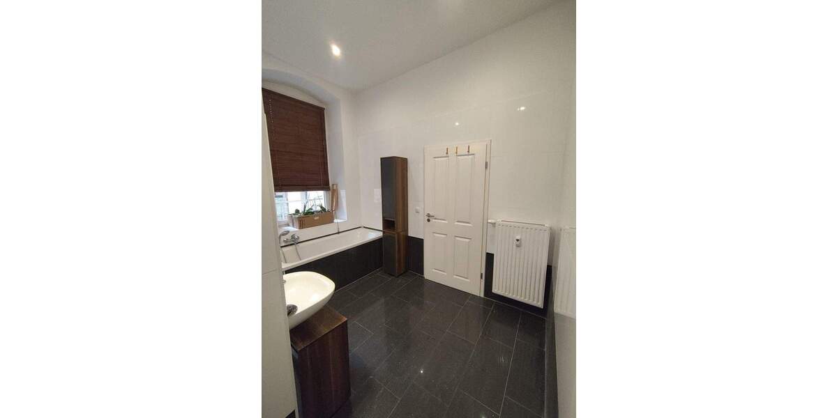 Etagenwohnung Magdeburg Altstadt - 2 Zimmer, 70 m&sup2;, 570&euro; | Angebot:25703988