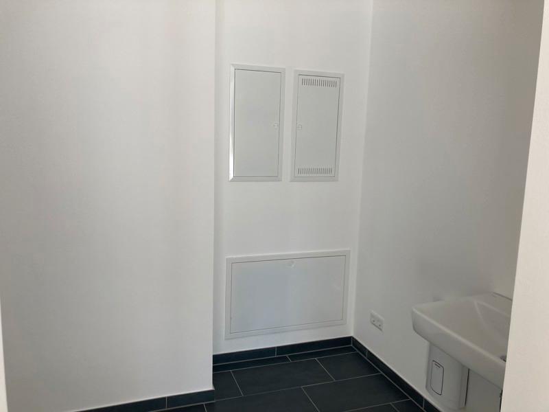 Attraktive Gewerbeeinheit in ruhiger und zentraler Lage zimmer