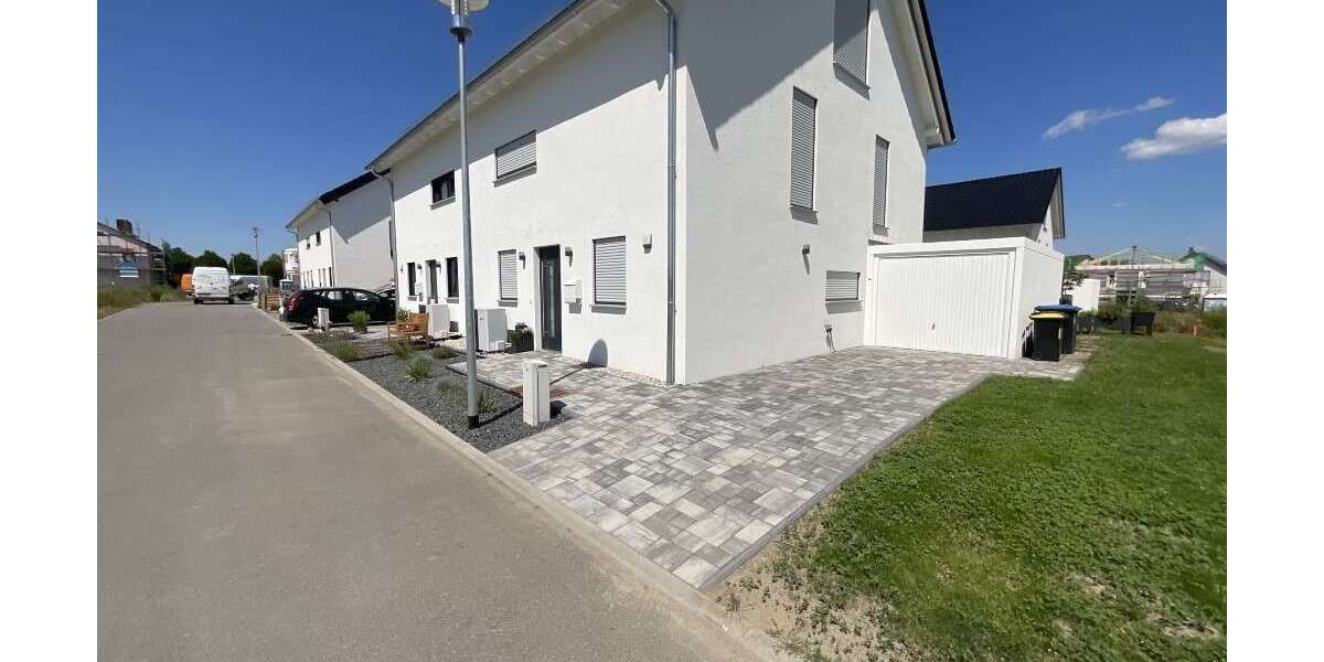 Einfamilienhaus Borna - 5 Zimmer, 135 m&sup2;, 1.690&euro; | Angebot:26765925