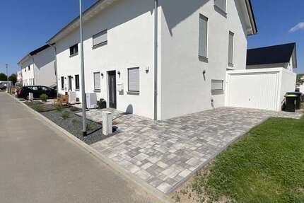 Haus Borna - 5 Zimmer, 135 m&sup2;, 1.690&euro; | Angebot:26765925