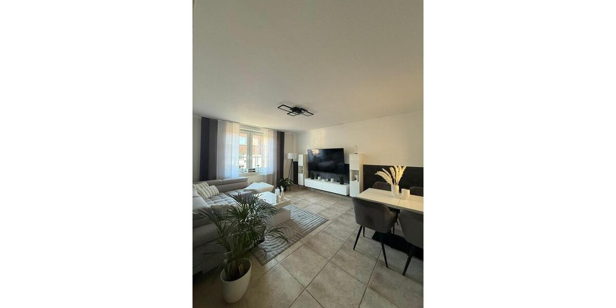 Erdgeschoßwohnung Duisburg Hochheide - 2 Zimmer, 60 m&sup2;, 570&euro; | Angebot:25178487