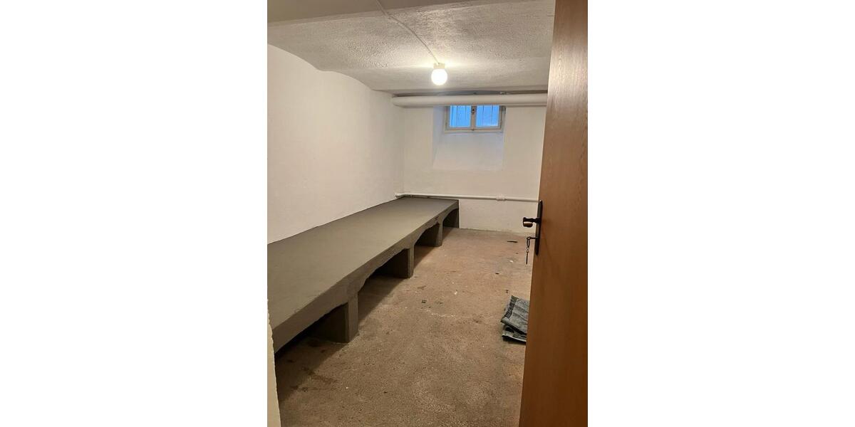 Etagenwohnung Siegsdorf - 5 Zimmer, 125 m&sup2;, 1.850&euro; | Angebot:26600567