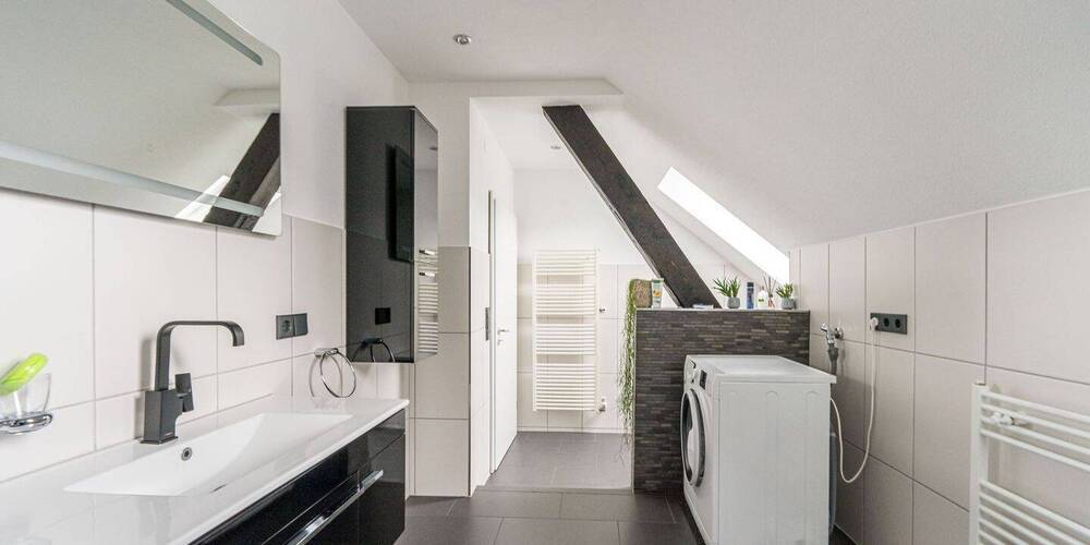 °RENOVIERTE° 3.5 - Zimmer - Dachgeschoßwohnung im HERZEN von Murg