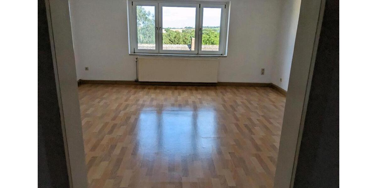 Dachgeschoßwohnung Arnstein - 2.5 Zimmer, 72 m&sup2;, 672&euro; | Angebot:20549624