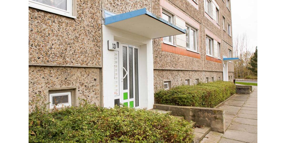 Etagenwohnung Neubrandenburg Datzeberg - 4 Zimmer, 76 m&sup2;, 263&euro; | Angebot:26618123