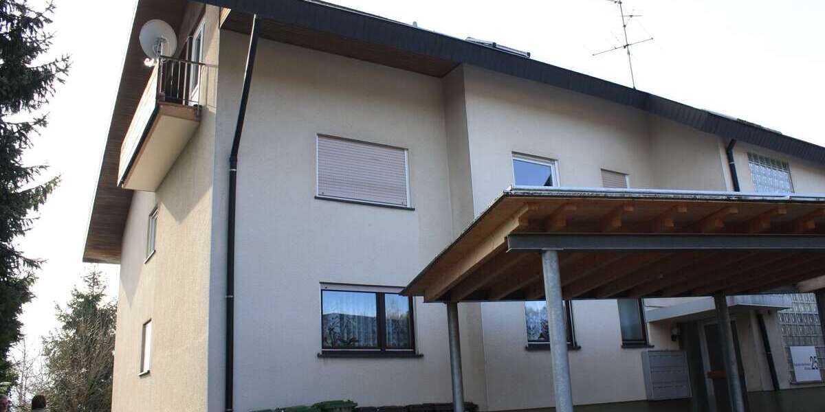 Etagenwohnung Furtwangen im Schwarzwald - 3 Zimmer, 99 m&sup2;, 910&euro; | Angebot:26032932
