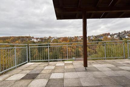 Herkersdorf, Besondere Wohnung mit Doppelgarage und großem Balkon 3 zimmer