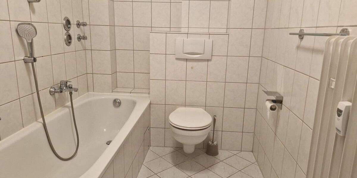 Etagenwohnung Kassel West - 3 Zimmer, 77 m&sup2;, 795&euro; | Angebot:24367370