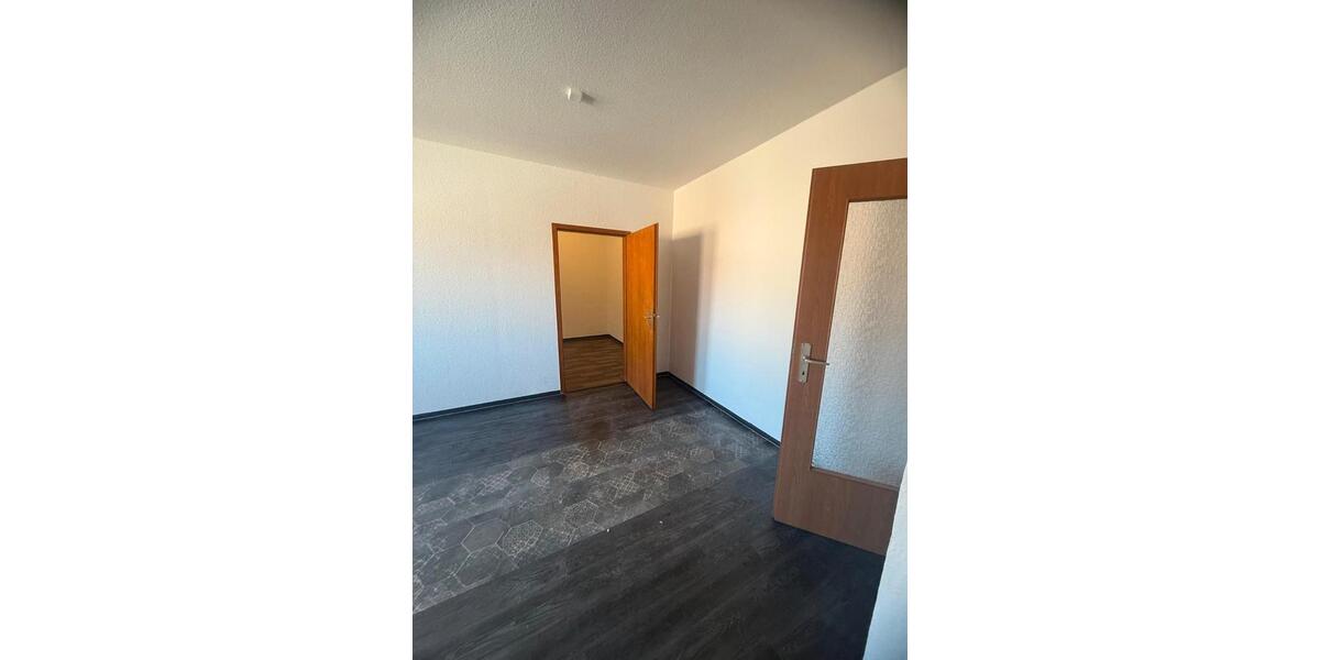 Etagenwohnung Allstedt - 2 Zimmer, 56 m&sup2;, 310&euro; | Angebot:26018184