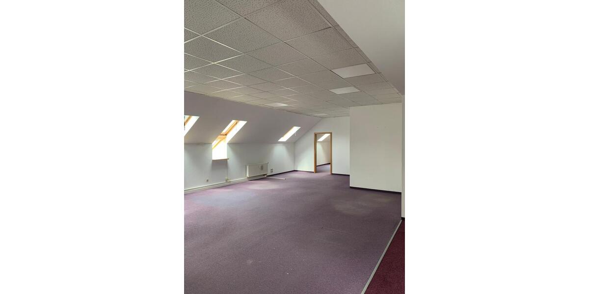 Ab Sofort – Gewerbeeinheit im Altstadtcenter Stollberg zu vermieten! 2 zimmer