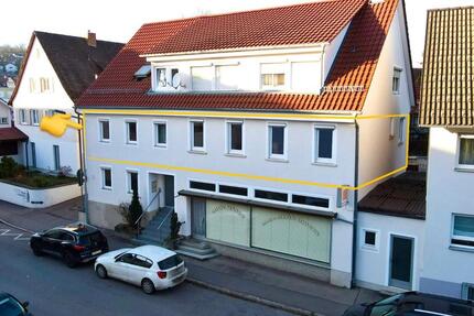 Großzügige 4,5-Zimmer-Wohnung mit Terrasse & Garage in Top-Lage 4 zimmer