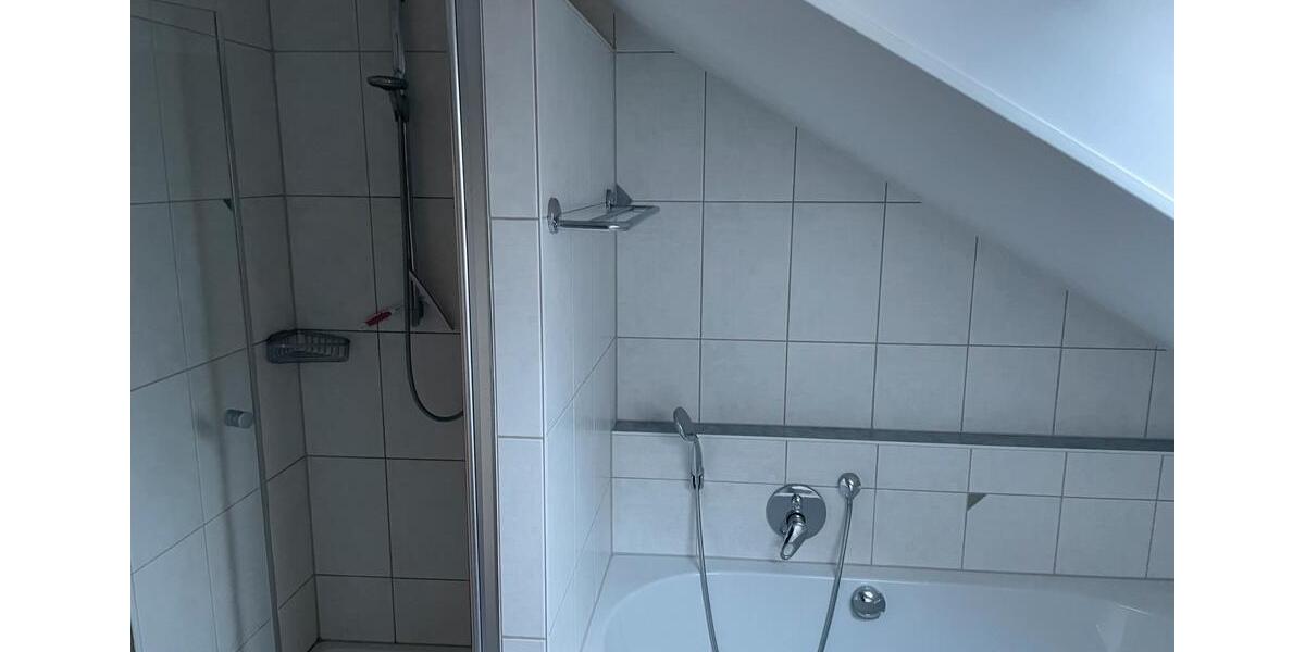 Dachgeschoßwohnung Grabenstetten - 2.5 Zimmer, 90 m&sup2;, 850&euro; | Angebot:26415044