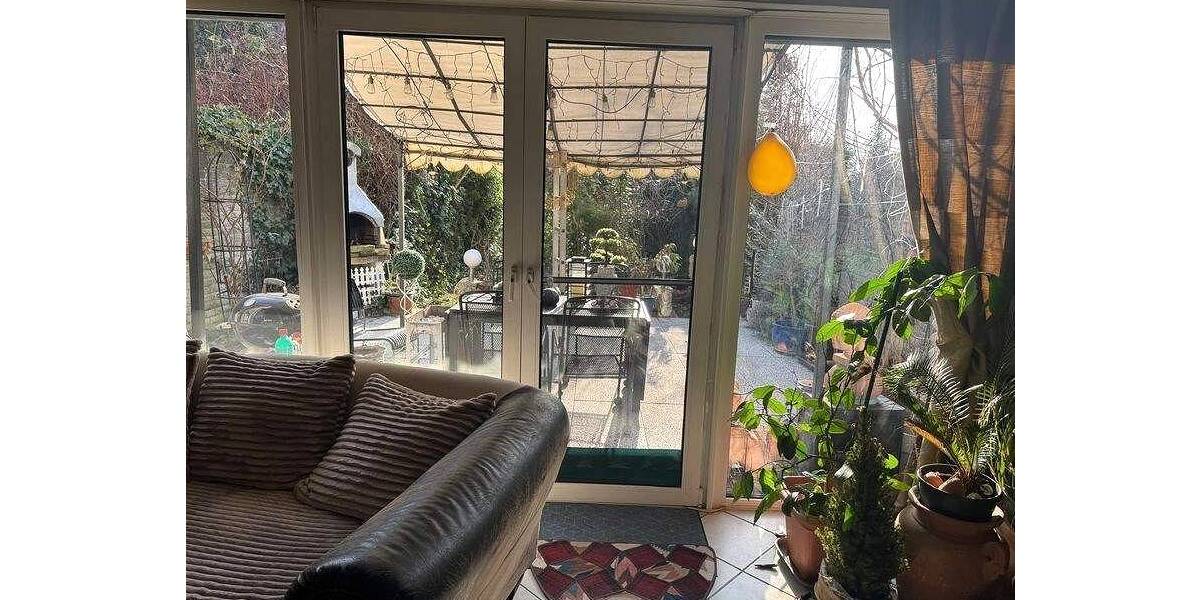 Reihenmittelhaus Hamburg Schnelsen - 1 Zimmer, 150 m&sup2;, 3.500&euro; | Angebot:25985928