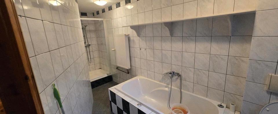 Etagenwohnung Eslohe (Sauerland) - 2 Zimmer, 90 m&sup2;, 700&euro; | Angebot:26397798