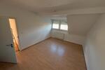 Dachgeschoßwohnung Saarlouis - 3 Zimmer, 90 m&sup2;, 700&euro; | Angebot:26504364