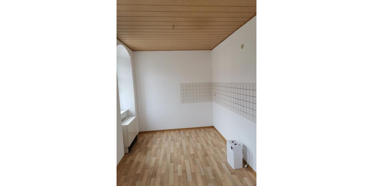 Etagenwohnung Bischofswerda - 2 Zimmer, 70 m&sup2;, 410&euro; | Angebot:25586934