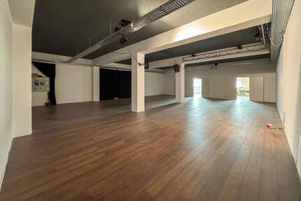 Halle in Witten 1.185 € 240 m² zimmer