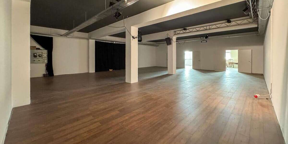 Halle in Witten 1.185 € 240 m² zimmer