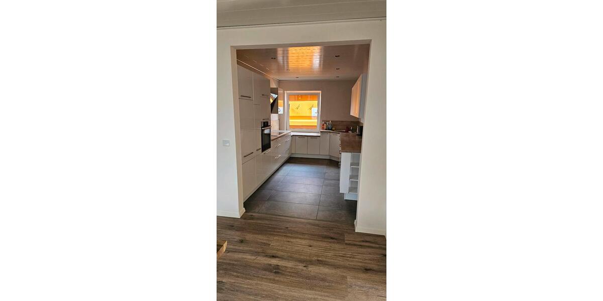 Erdgeschoßwohnung Hamminkeln - 4 Zimmer, 100 m&sup2;, 1.210&euro; | Angebot:26200582