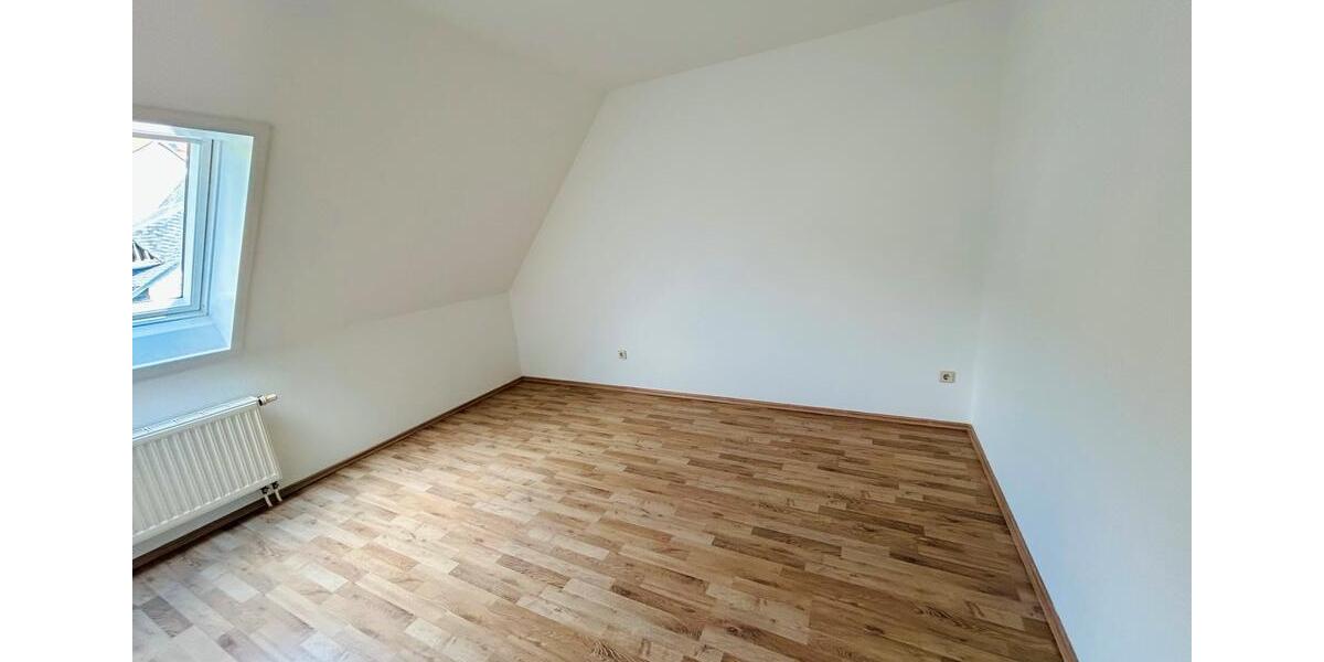 Maisonettenwohnung Hohenstein-Ernstthal Ernstthal - 3 Zimmer, 107 m&sup2;, 800&euro; | Angebot:26578298