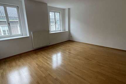 Wohnung zum Mieten in Wuppertal 945 € 109 m² 4 zimmer
