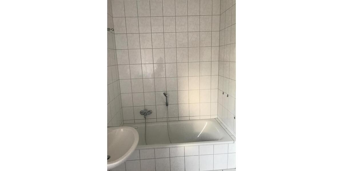 Etagenwohnung Schmelz - 3 Zimmer, 78 m&sup2;, 750&euro; | Angebot:24794589