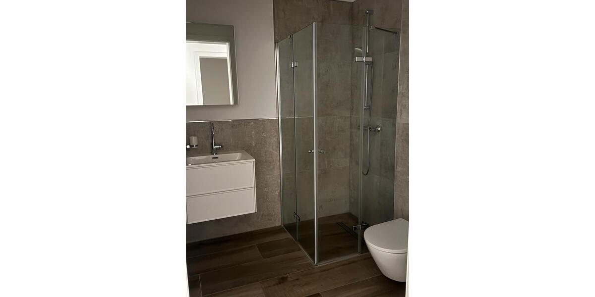 Erdgeschoßwohnung Wuppertal Barmen - 5 Zimmer, 145 m&sup2;, 1.800&euro; | Angebot:25157137