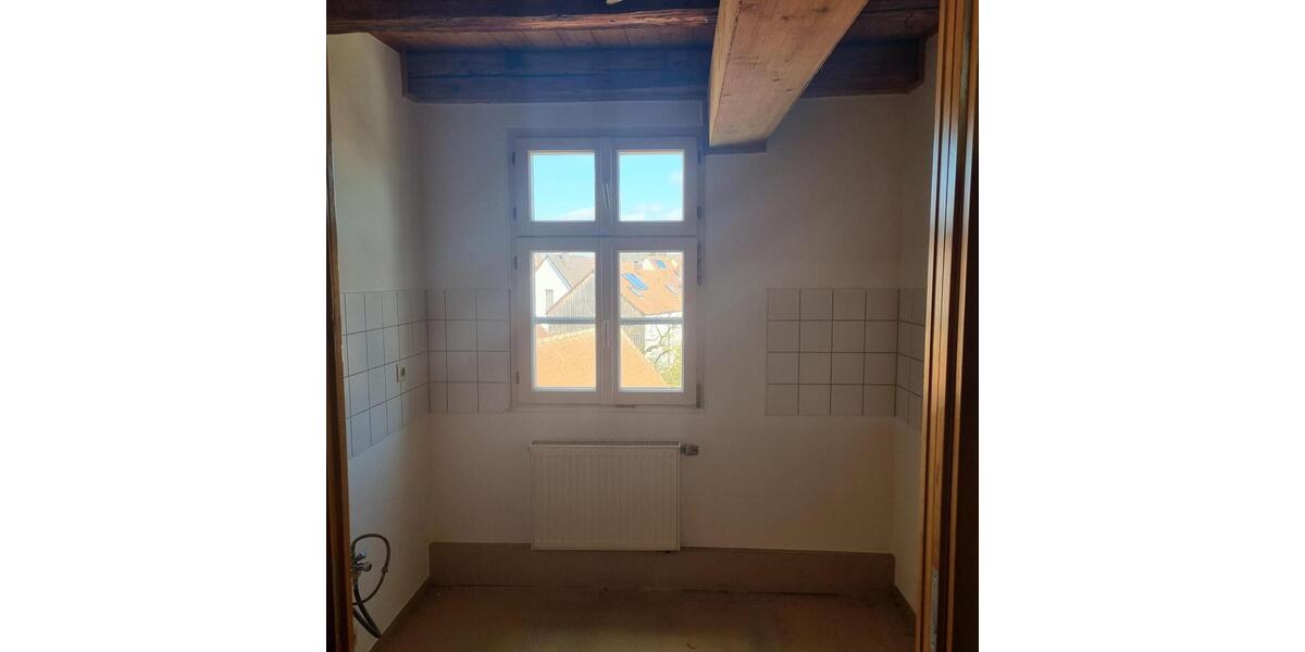 Dachgeschoßwohnung Wassertrüdingen - 2 Zimmer, 45 m&sup2;, 380&euro; | Angebot:26596690