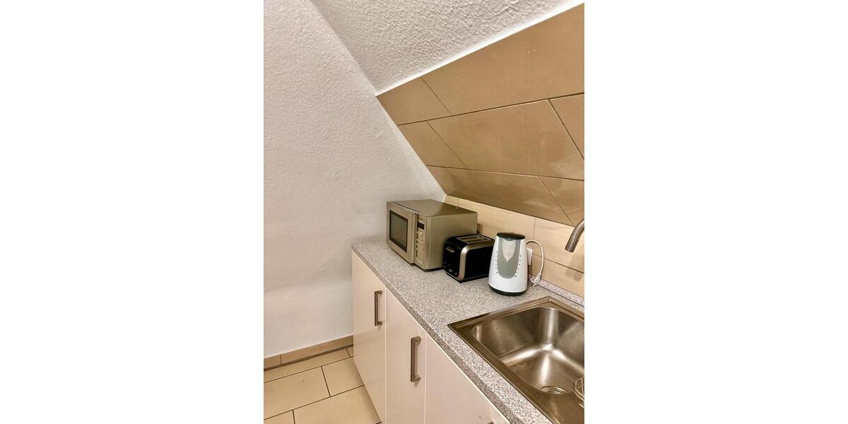 Dachgeschoßwohnung Köln Nippes - 2 Zimmer, 55 m&sup2;, 1.330&euro; | Angebot:25239858