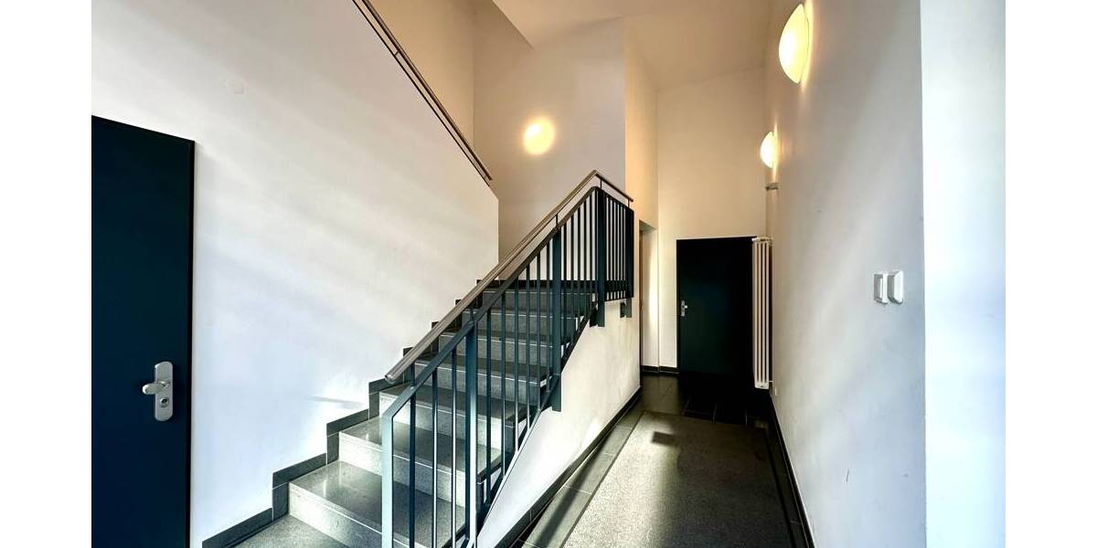 Etagenwohnung Mülheim Mitte - 4 Zimmer, 111 m&sup2;, 1.600&euro; | Angebot:25971060