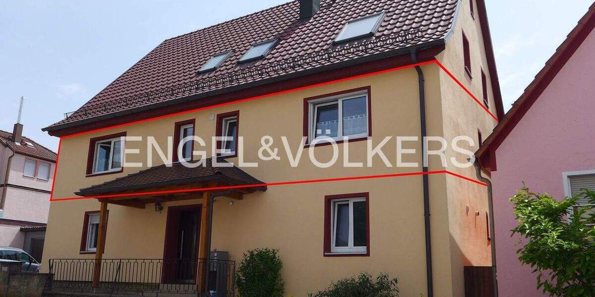 Sanierte OG-Wohnung mit EBK, Garage und Gartennutzung 4 zimmer