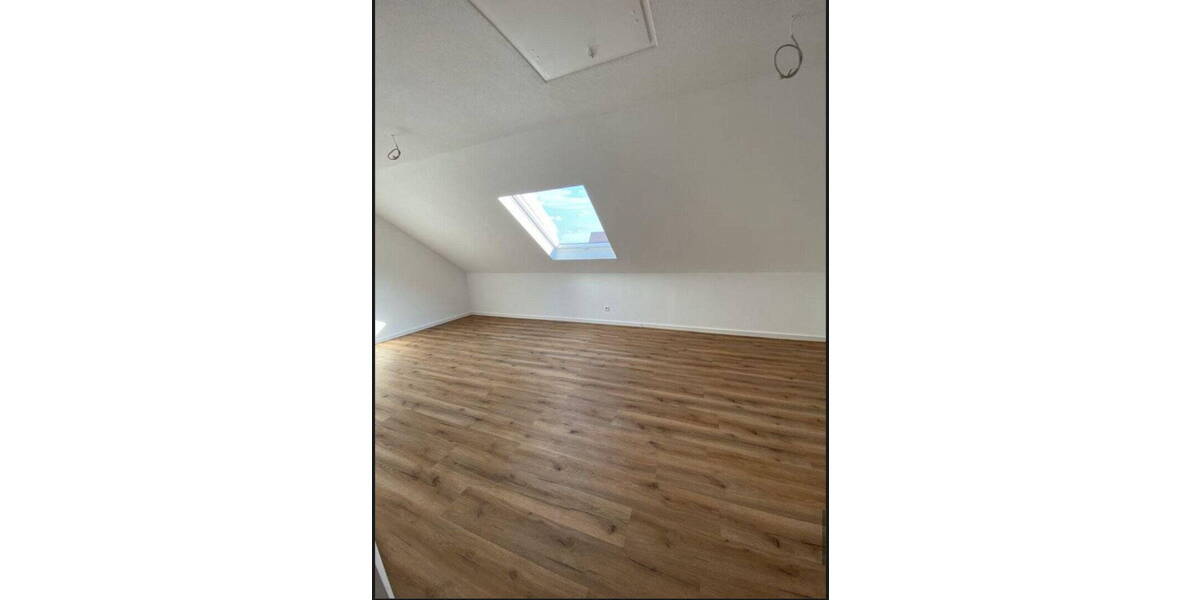 Etagenwohnung Grabenstetten - 2 Zimmer, 90 m&sup2;, 750&euro; | Angebot:26595218