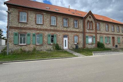 Wohnung Gröningen - 3 Zimmer, 93 m&sup2;, 590&euro; | Angebot:25721871