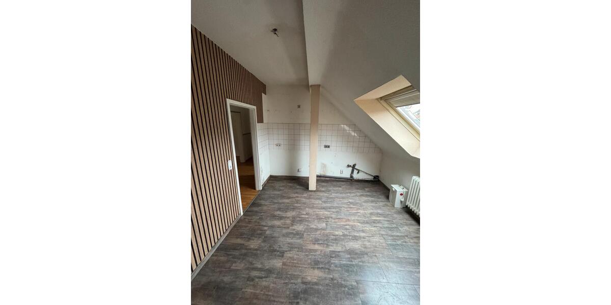 Dachgeschoßwohnung Sulzbach (Saar) - 2 Zimmer, 50 m&sup2;, 360&euro; | Angebot:24892517