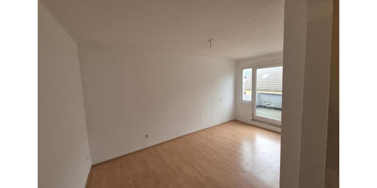 Dachgeschoßwohnung Schleswig - 5 Zimmer, 75 m&sup2;, 865&euro; | Angebot:24350700