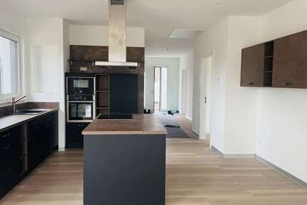 Haus Taucha - 3 Zimmer, 135 m&sup2;, 2.100&euro; | Angebot:25994419