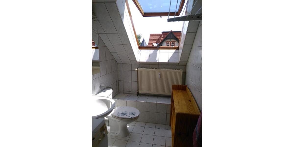 Dachgeschoßwohnung Stendal - 1 Zimmer, 30 m&sup2;, 300&euro; | Angebot:25229332