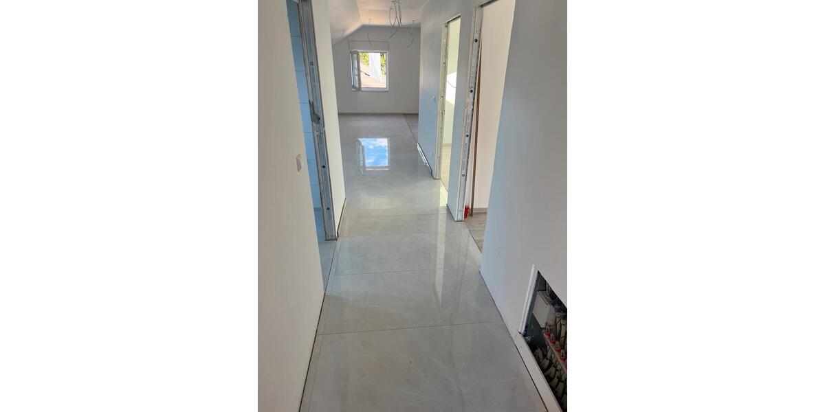 Dachgeschoßwohnung Rastatt - 3 Zimmer, 70 m&sup2;, 880&euro; | Angebot:24756236