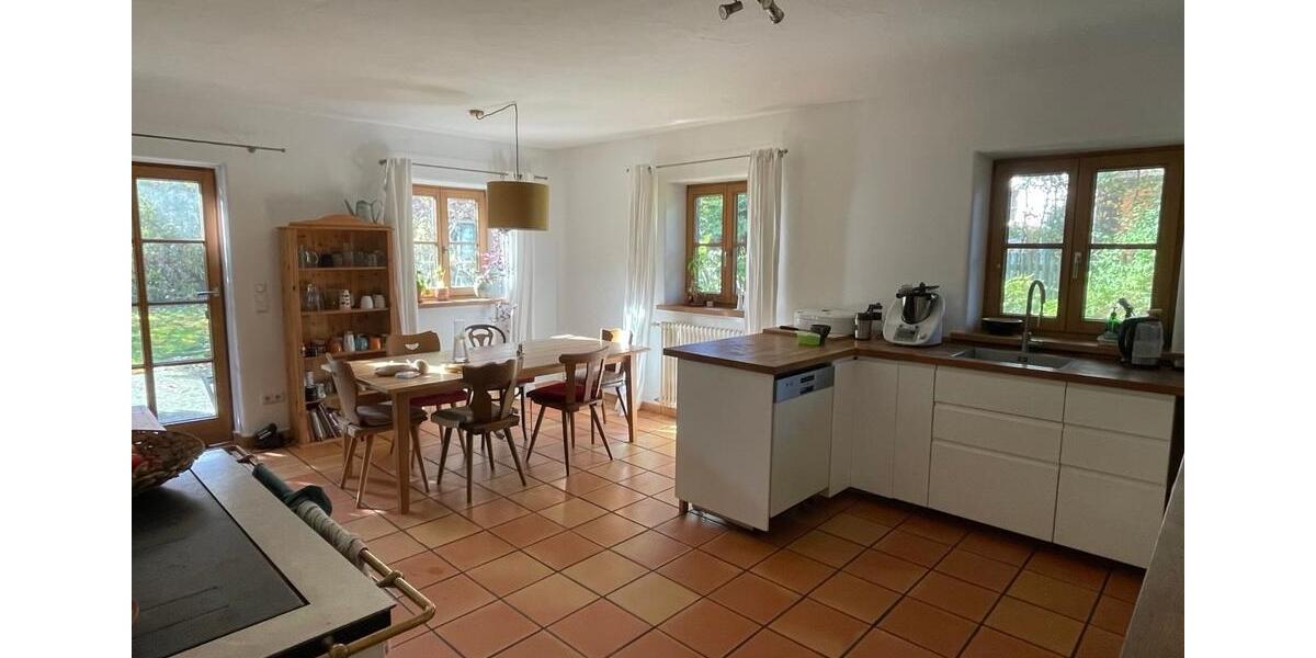 Zimmer mit eigenem Bad und geteiltem Balkon in Landhaus-6er-WG 8 zimmer