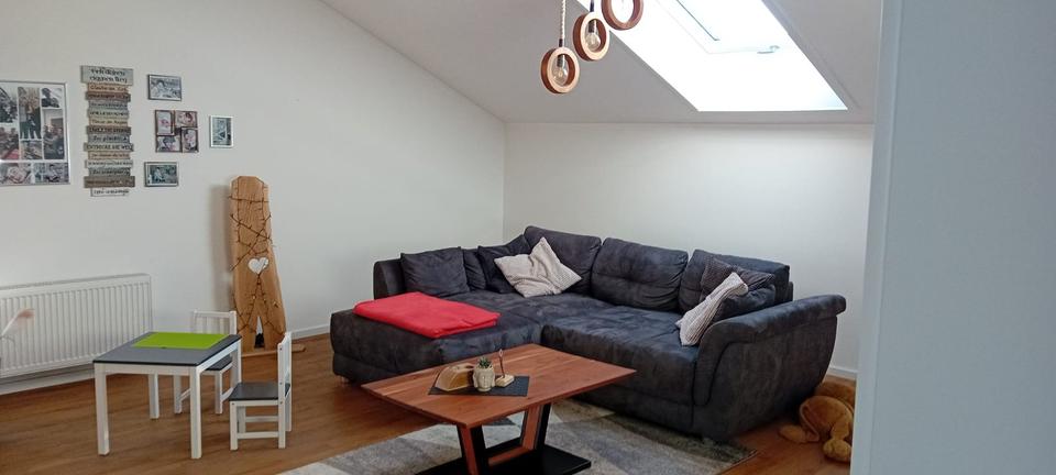 Dachgeschoßwohnung Walldürn - 4 Zimmer, 120 m&sup2;, 1.180&euro; | Angebot:25329966