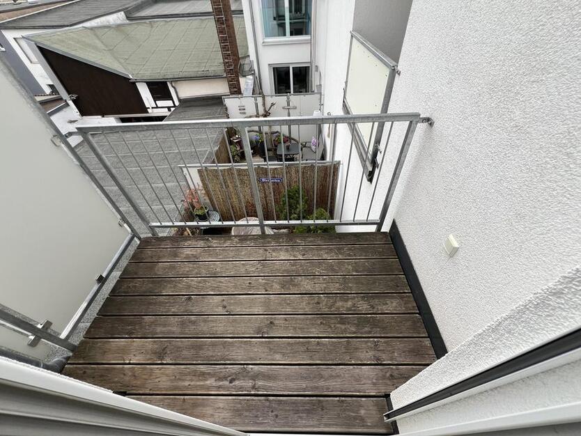 4-Zimmer-Wohnung - Aufzug - Garage mit direkt Zugang zum Gebäude - Baujahr 2016 - Balkon