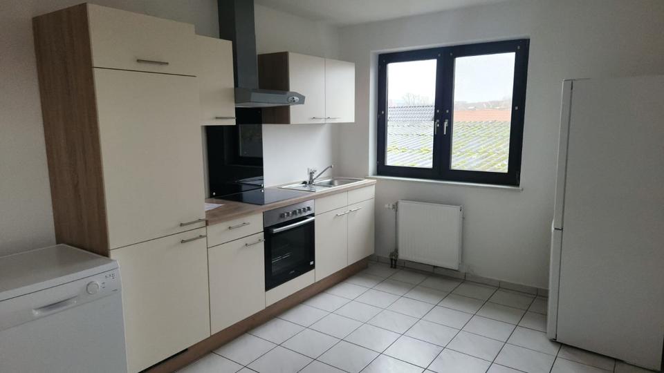 Etagenwohnung Hohenroth - 4 Zimmer, 130 m&sup2;, 1.000&euro; | Angebot:20981297